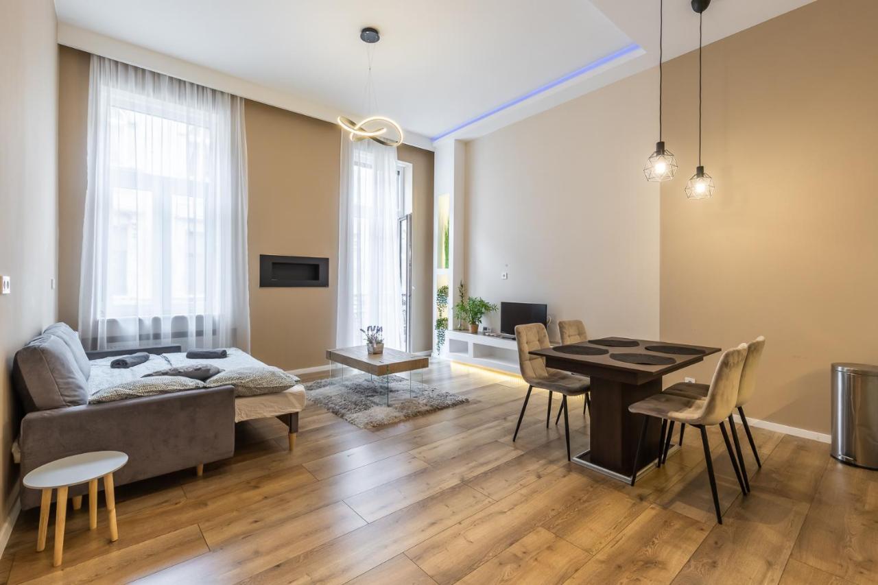 Csengery Deluxe Home With Balcony Budapeşte Dış mekan fotoğraf